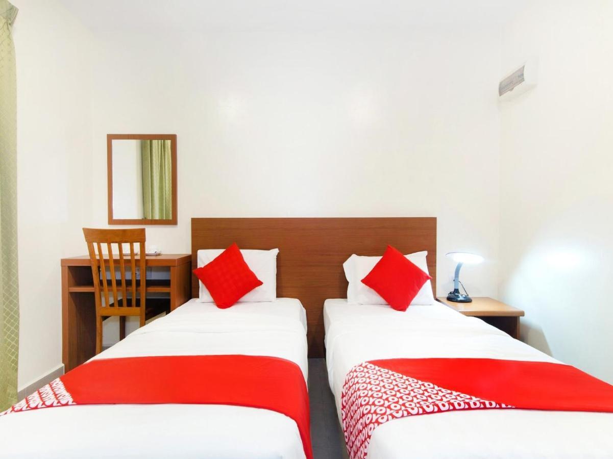 Lawten Hotel Malacca Exteriör bild